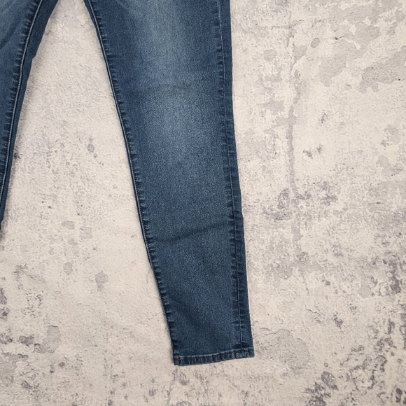 Simple Society Blue Denim Jeans - Picture 9 of 10